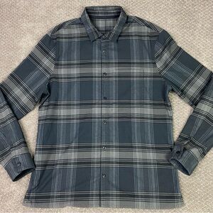 Lululemon Flannel Shirt Men's Large Gray Shadow Plaid Mason's Peak button up